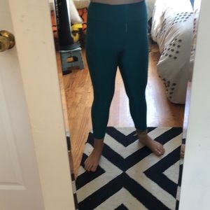 High waisted leggings
